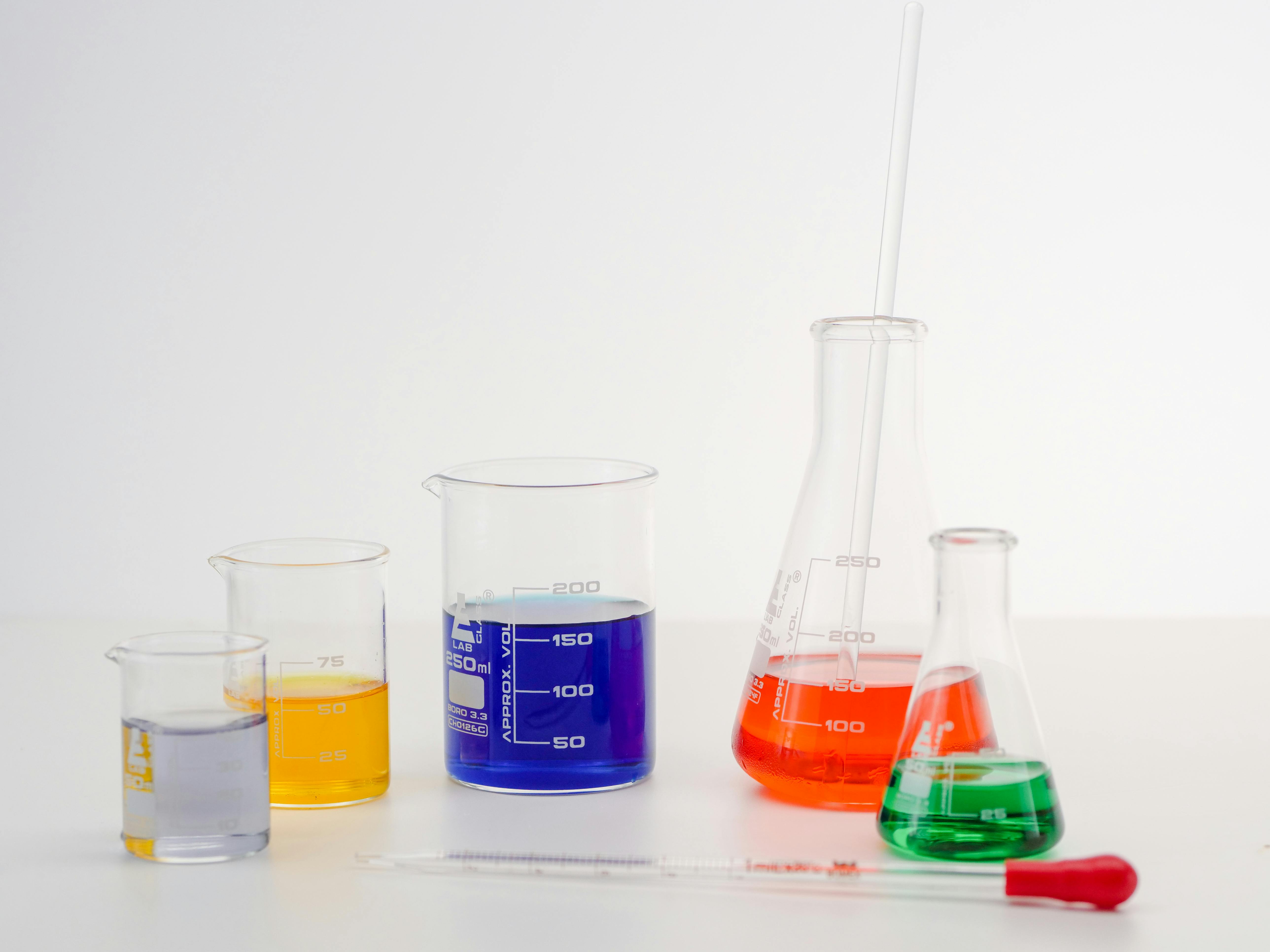 Top 5 CAS No. 951-82-6 Manufacturers of a Key Chemical Building Block: A Comprehensive Guide to Sourcing High-Purity 3,4,5-Trimethoxyphenylacetic Acid for Drug Discovery